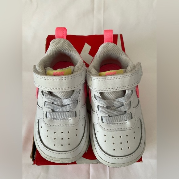 Nike Kids Sneakers - White and Neon Pink - Picture 3 of 8